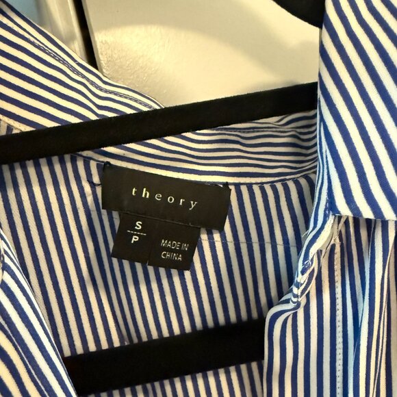 Theory silk blouse - Picture 2 of 4